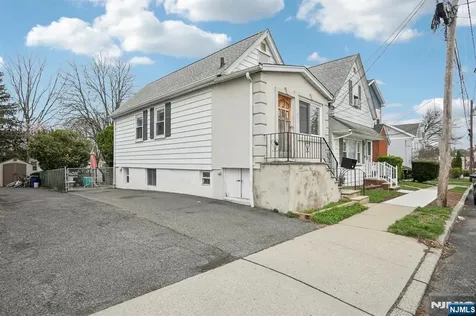 17 Emma Place Clifton NJ 07013