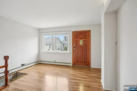 17 Emma Place Clifton NJ 07013