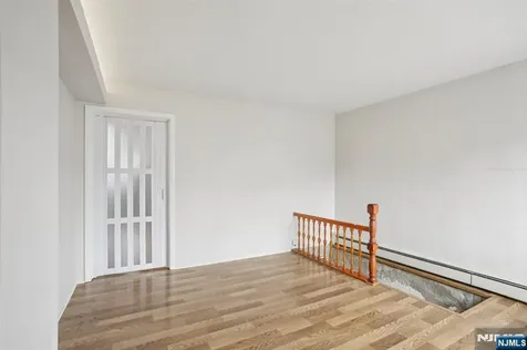 17 Emma Place Clifton NJ 07013