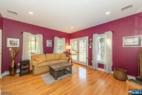 36 Roaring Brook Way West Milford NJ 07480