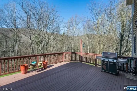 36 Roaring Brook Way West Milford NJ 07480