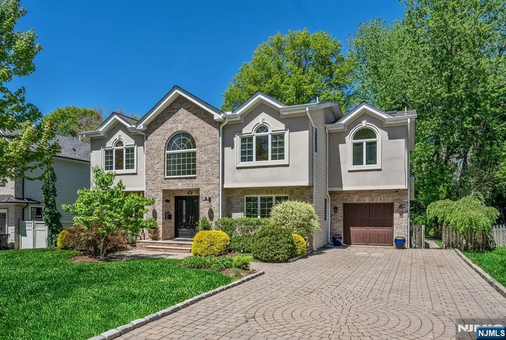 309 South Drive Paramus NJ 07652