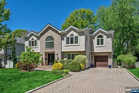 309 South Drive Paramus NJ 07652