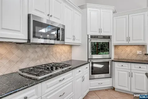 309 South Drive Paramus NJ 07652