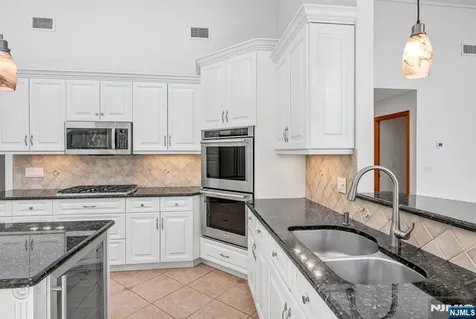 309 South Drive Paramus NJ 07652
