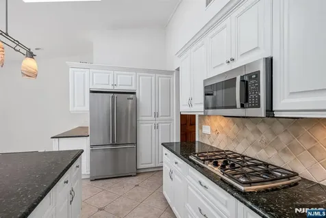 309 South Drive Paramus NJ 07652