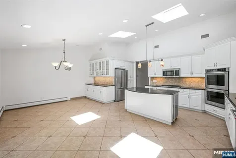 309 South Drive Paramus NJ 07652