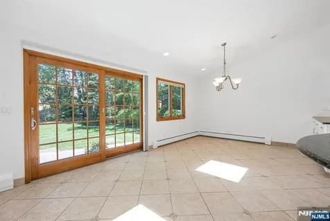 309 South Drive Paramus NJ 07652