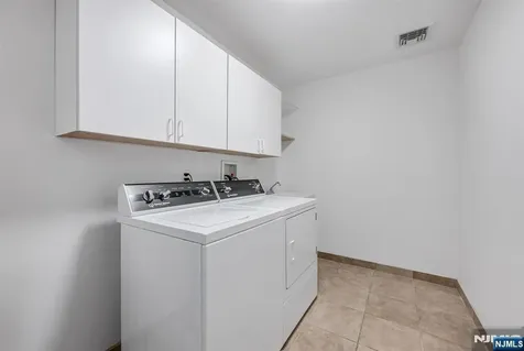 309 South Drive Paramus NJ 07652