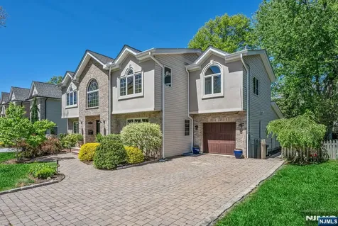 309 South Drive Paramus NJ 07652