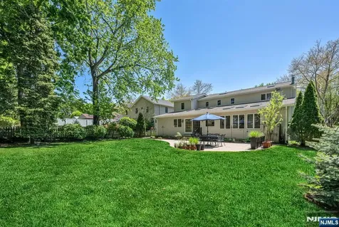 309 South Drive Paramus NJ 07652