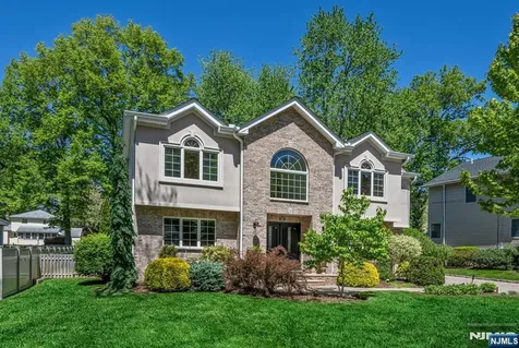 309 South Drive Paramus NJ 07652