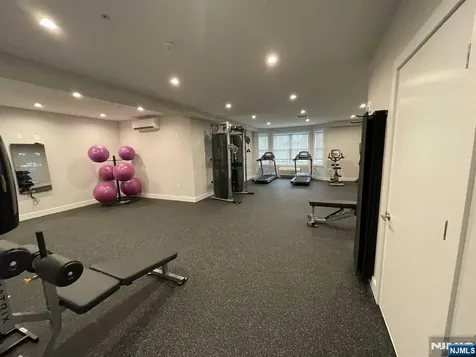1685 Bergen Boulevard Fort Lee NJ 07024