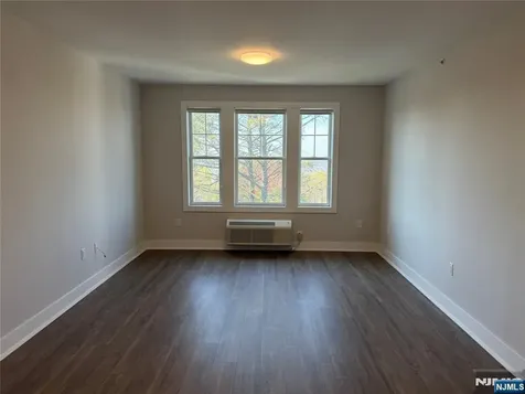 1685 Bergen Boulevard Fort Lee NJ 07024