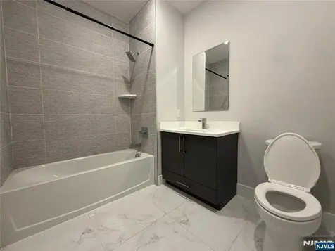 1685 Bergen Boulevard Fort Lee NJ 07024