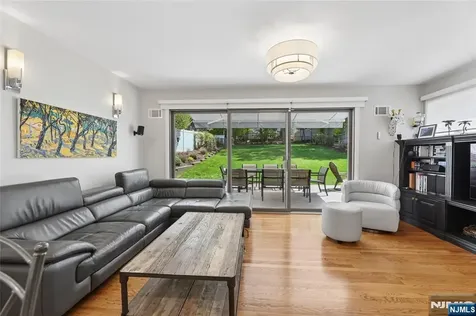 160 Magnolia Avenue Tenafly NJ 07670