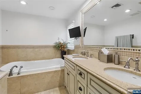 160 Magnolia Avenue Tenafly NJ 07670