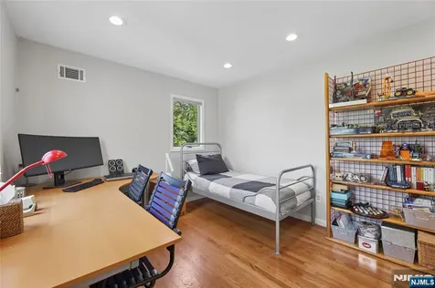 160 Magnolia Avenue Tenafly NJ 07670