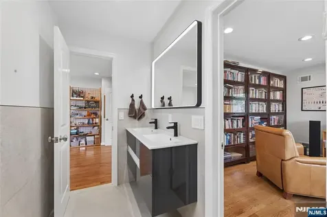 160 Magnolia Avenue Tenafly NJ 07670