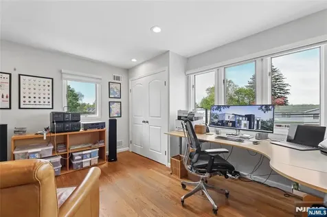 160 Magnolia Avenue Tenafly NJ 07670