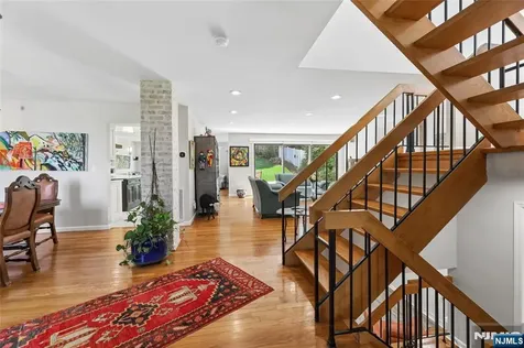 160 Magnolia Avenue Tenafly NJ 07670