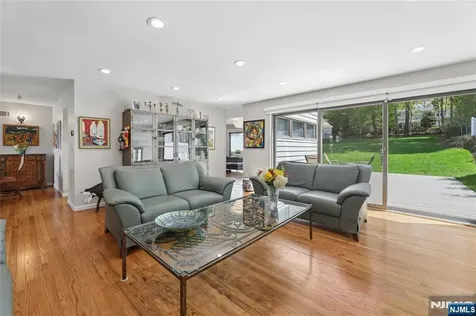 160 Magnolia Avenue Tenafly NJ 07670