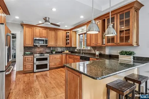 130 N Maple Avenue Ridgewood NJ 07450