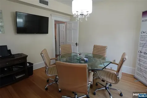 235 Everett Avenue Wyckoff NJ 07481