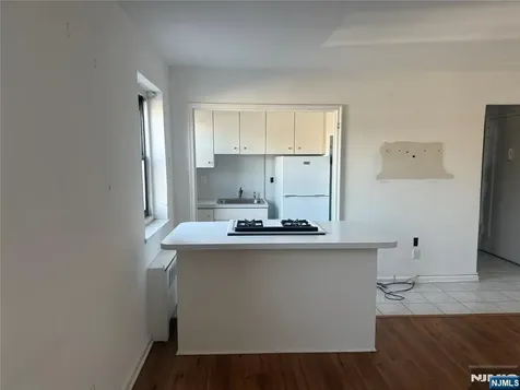 2333 Hudson Terrace Fort Lee NJ 07024