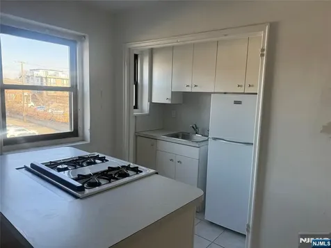 2333 Hudson Terrace Fort Lee NJ 07024