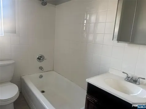 2333 Hudson Terrace Fort Lee NJ 07024