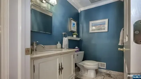 23 Erli Street Wayne NJ 07470