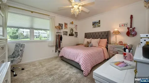 23 Erli Street Wayne NJ 07470