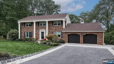 23 Erli Street Wayne NJ 07470