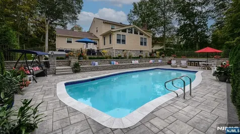 23 Erli Street Wayne NJ 07470