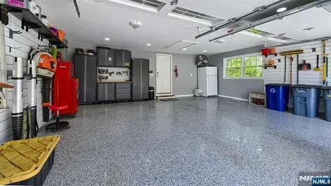 23 Erli Street Wayne NJ 07470