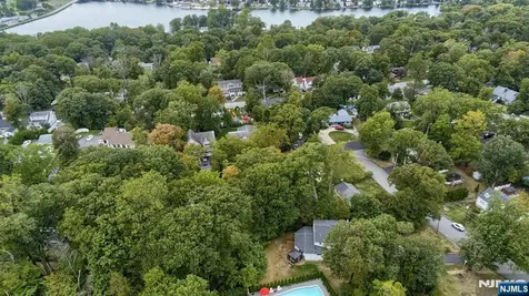 23 Erli Street Wayne NJ 07470