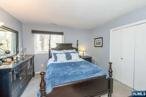 2 Falkenstein Drive Vernon NJ 07462