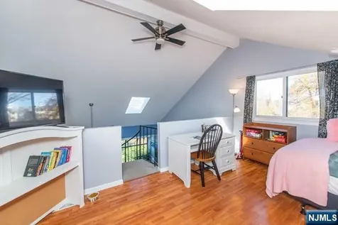 2 Falkenstein Drive Vernon NJ 07462