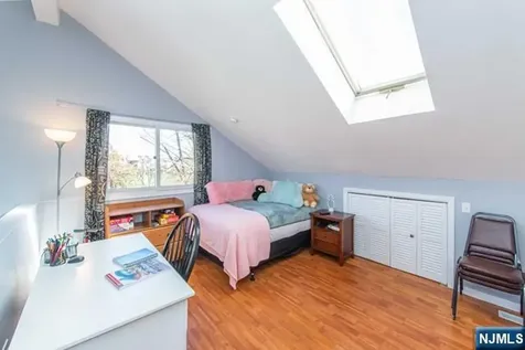 2 Falkenstein Drive Vernon NJ 07462
