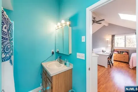 2 Falkenstein Drive Vernon NJ 07462
