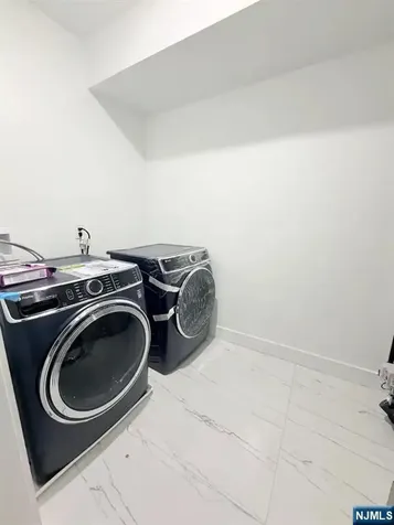 39 7th Street Newark NJ 07107
