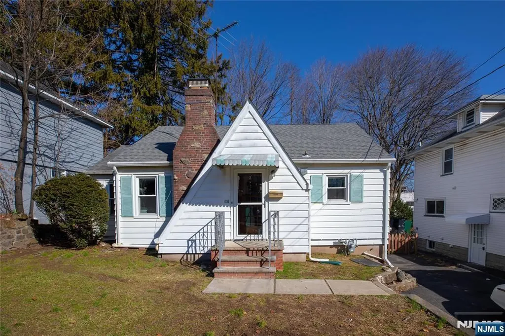 31 Spring Valley Avenue Paramus NJ 07652