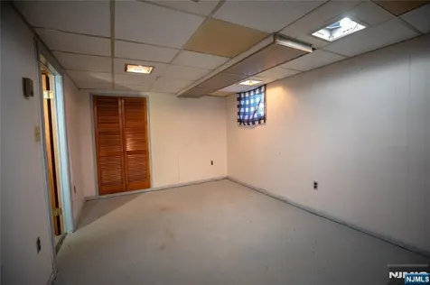 31 Spring Valley Avenue Paramus NJ 07652