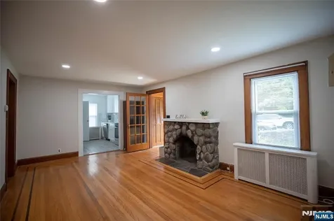 31 Spring Valley Avenue Paramus NJ 07652