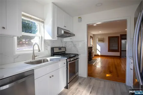31 Spring Valley Avenue Paramus NJ 07652