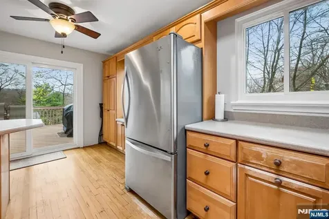 10 Laurel Trail Kinnelon Borough NJ 07405