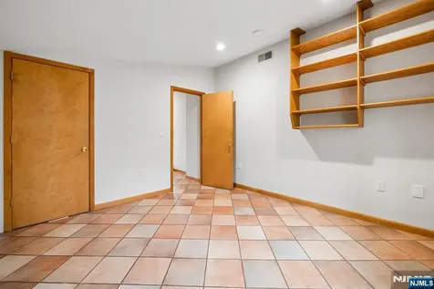 10 Laurel Trail Kinnelon Borough NJ 07405