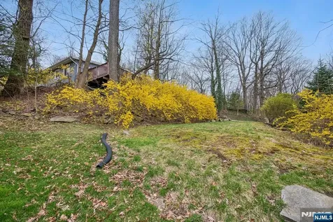 10 Laurel Trail Kinnelon Borough NJ 07405