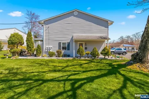52 Galewood Drive Old Bridge NJ 07747